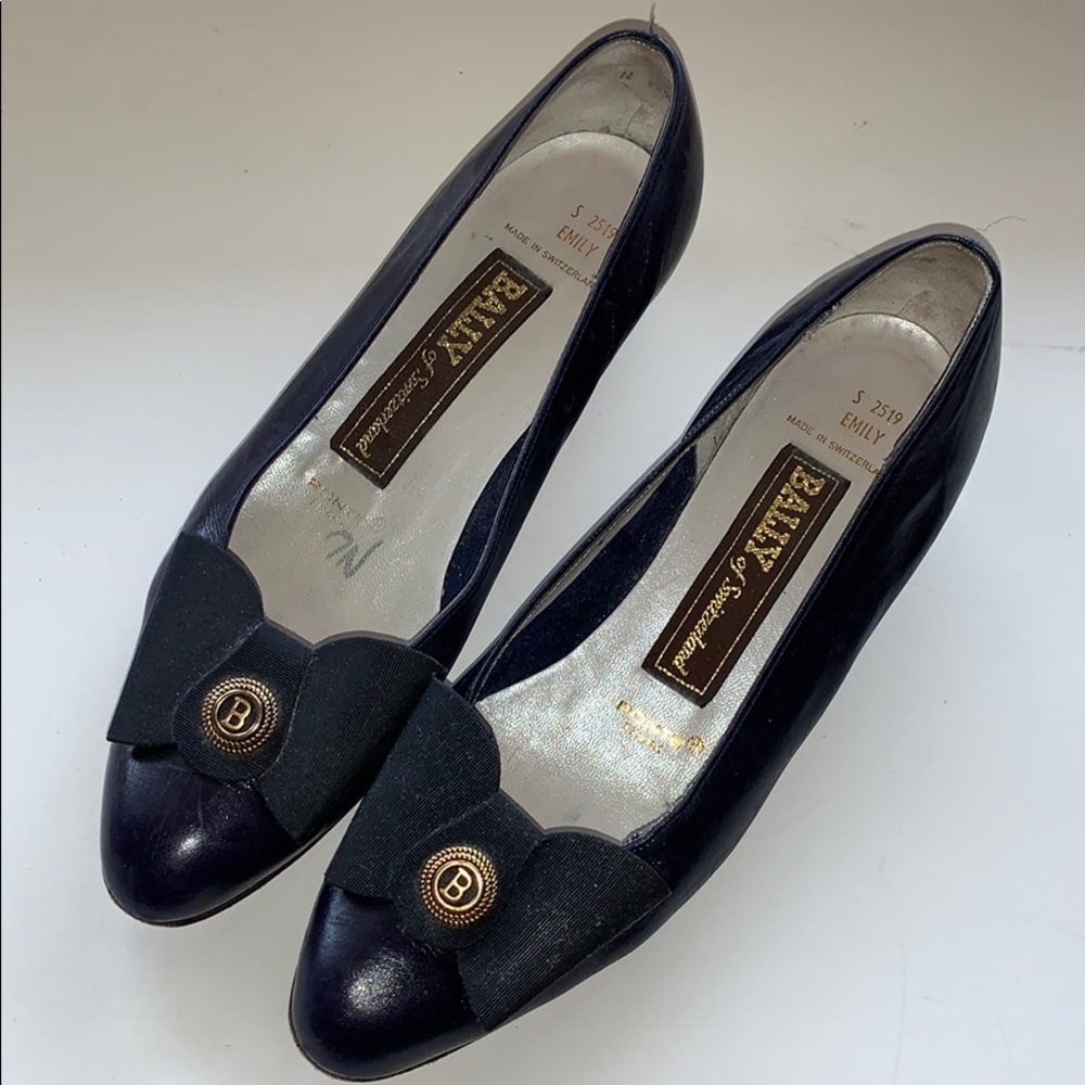 Bally of Switzerland Women’s 7N Low Heel Navy Pump
